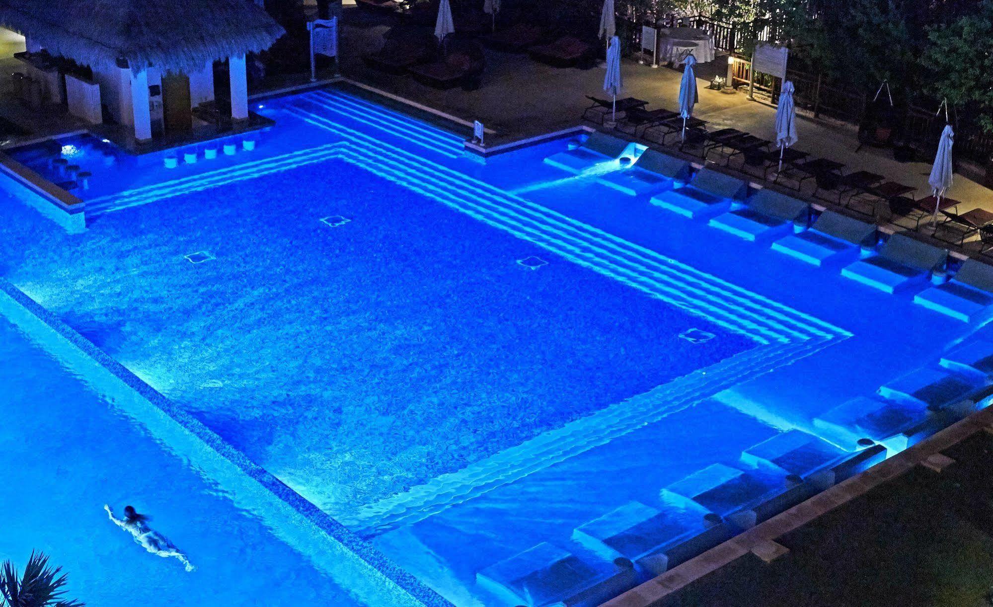 Royal Service At Paradisus La Perla (Adults Only) プレヤデルカーメン エクステリア 写真